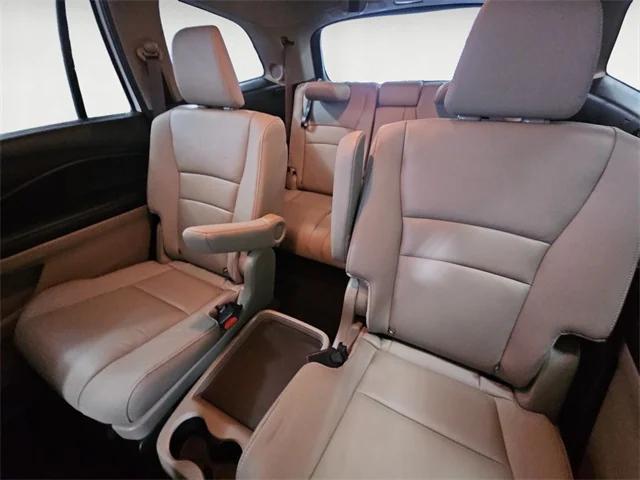 used 2022 Honda Pilot car, priced at $30,885