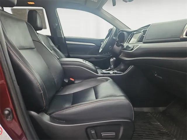 used 2019 Toyota Highlander car, priced at $19,316
