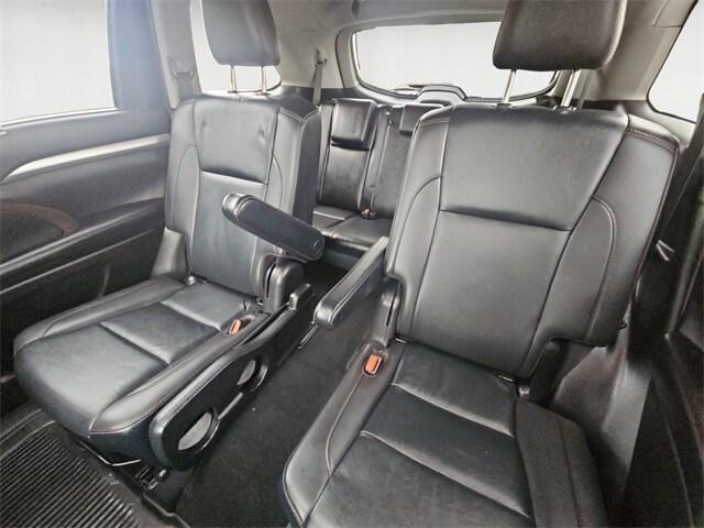 used 2019 Toyota Highlander car, priced at $19,316