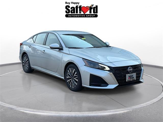 used 2023 Nissan Altima car, priced at $20,000