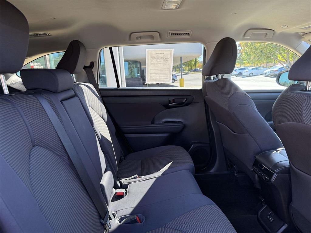 used 2023 Toyota Highlander car, priced at $31,900