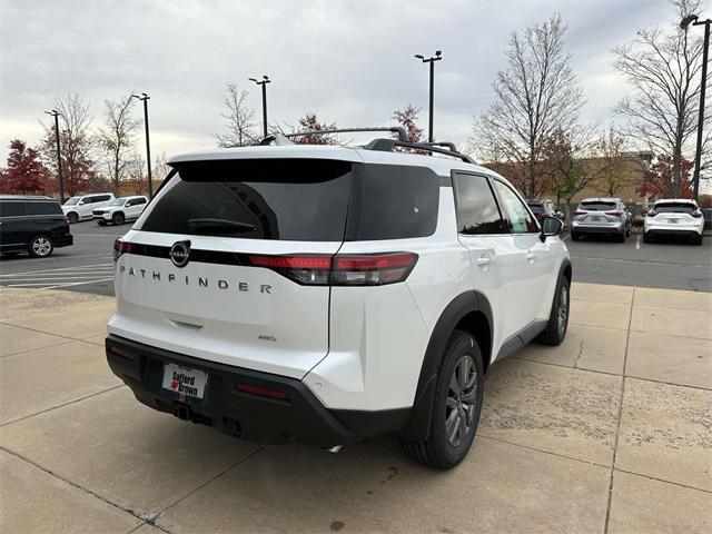 new 2025 Nissan Pathfinder car, priced at $45,274