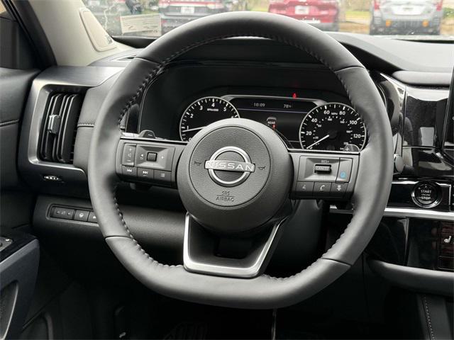 new 2025 Nissan Pathfinder car, priced at $46,976