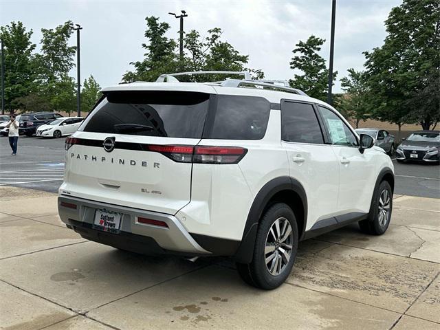 new 2024 Nissan Pathfinder car, priced at $40,984