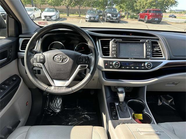 used 2015 Toyota Highlander car, priced at $21,000