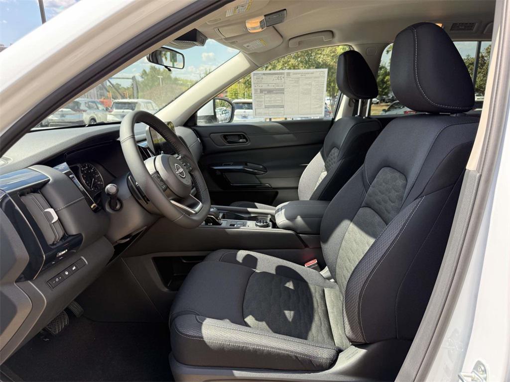 new 2025 Nissan Pathfinder car, priced at $37,769