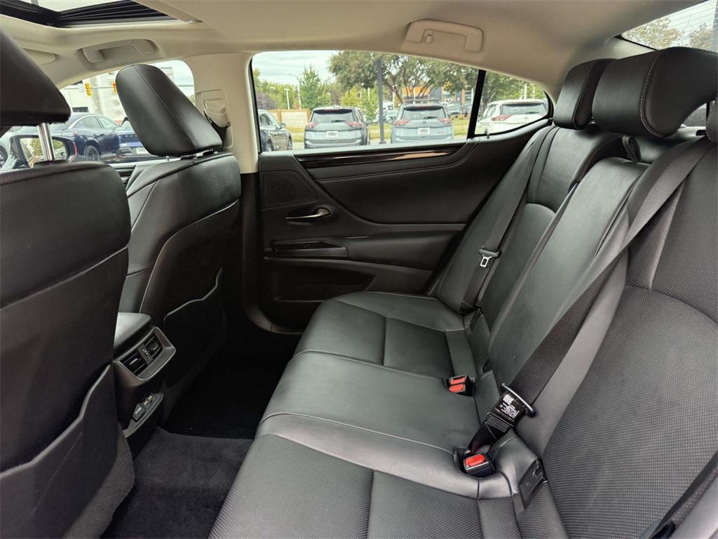 used 2021 Lexus ES 350 car, priced at $33,800