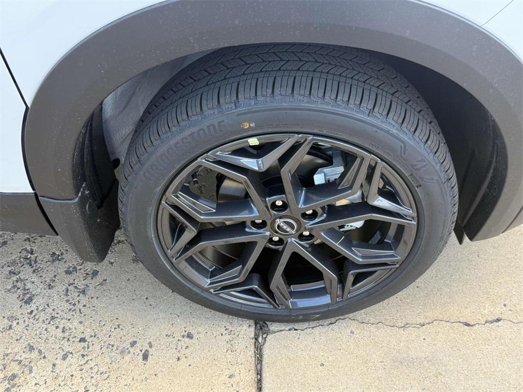 new 2025 Nissan Kicks car, priced at $28,459