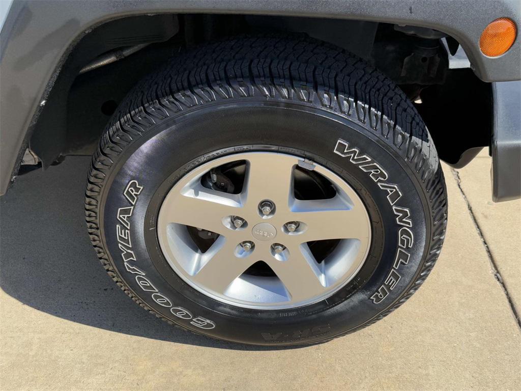 used 2015 Jeep Wrangler Unlimited car, priced at $17,000