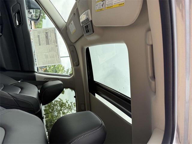 new 2025 Nissan Pathfinder car, priced at $47,359