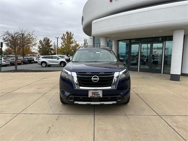 new 2025 Nissan Pathfinder car, priced at $48,979