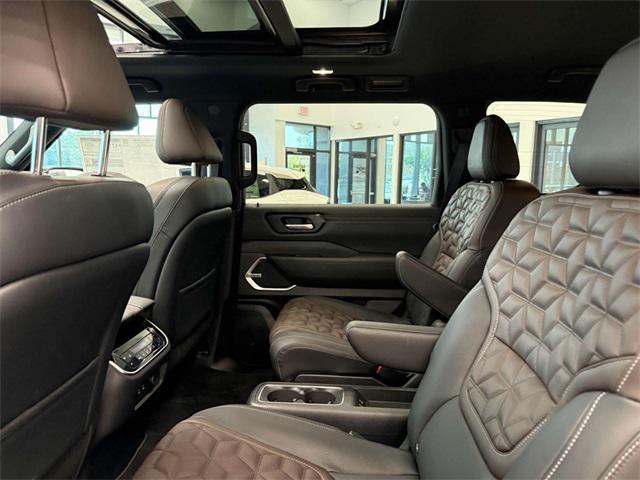 new 2025 Nissan Armada car, priced at $80,561