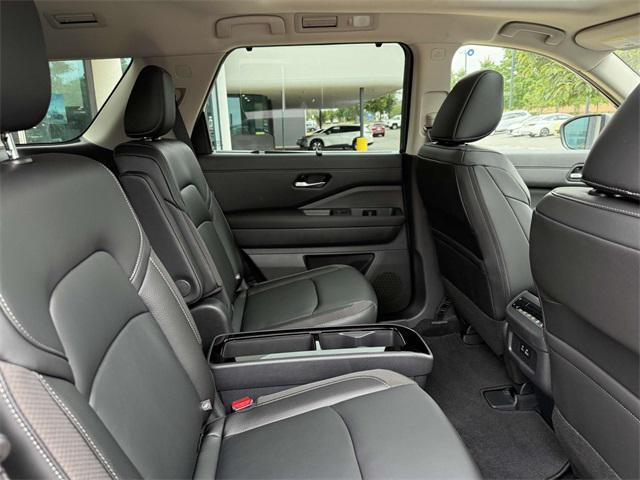 new 2025 Nissan Pathfinder car, priced at $43,145