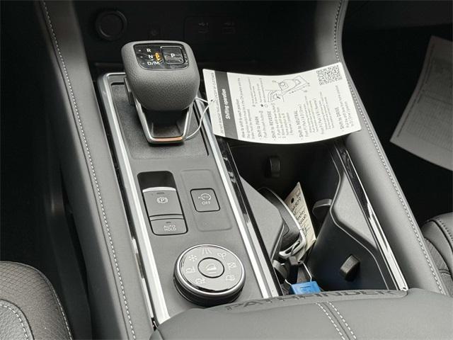 new 2025 Nissan Pathfinder car, priced at $44,021