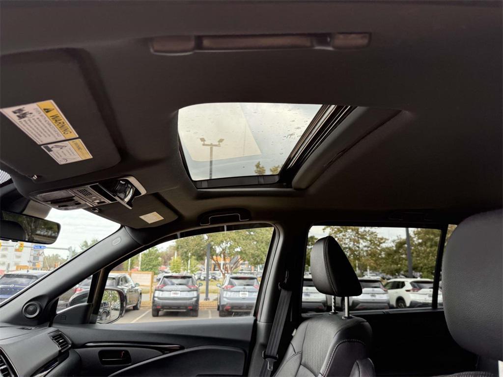 used 2022 Honda Passport car, priced at $30,900