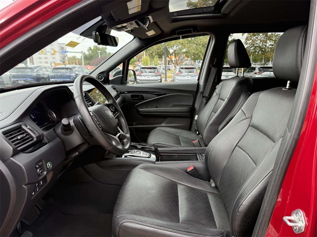used 2022 Honda Passport car, priced at $30,900