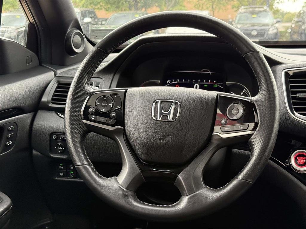 used 2022 Honda Passport car, priced at $30,900