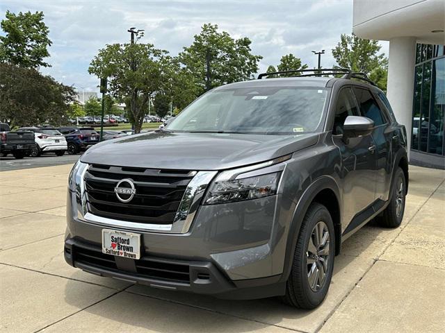 new 2024 Nissan Pathfinder car, priced at $37,402