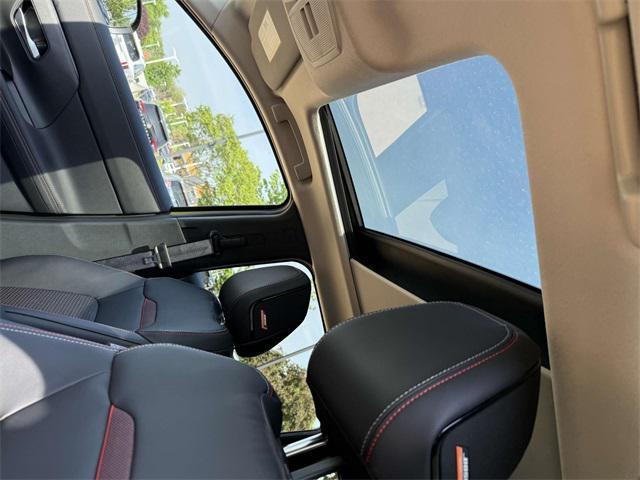 new 2025 Nissan Kicks car, priced at $29,984