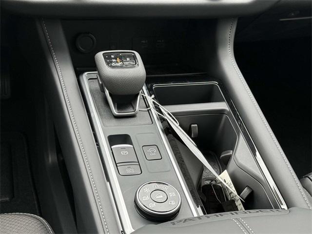 new 2025 Nissan Pathfinder car, priced at $44,353
