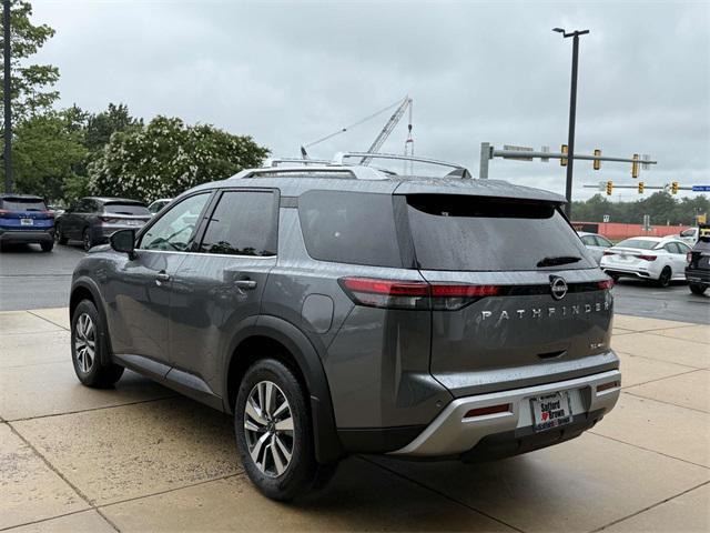 new 2025 Nissan Pathfinder car, priced at $44,353