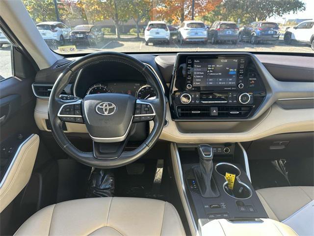 used 2022 Toyota Highlander car, priced at $38,000