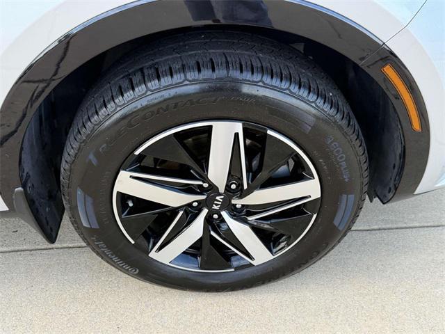 used 2021 Kia Sorento car, priced at $22,000
