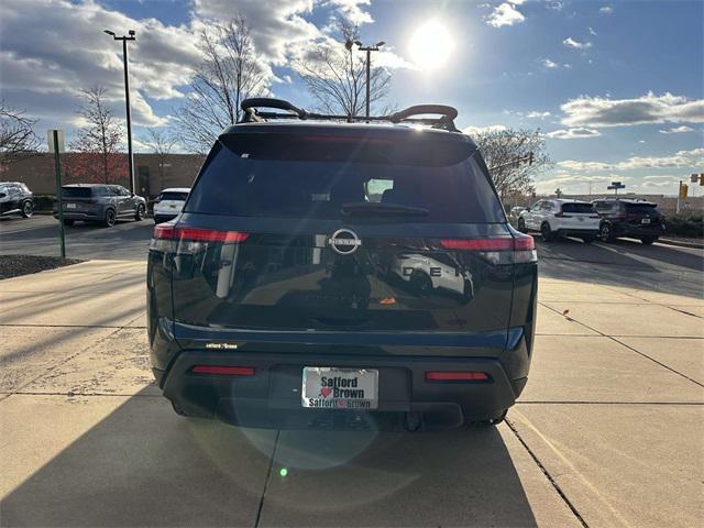 new 2025 Nissan Pathfinder car, priced at $43,444