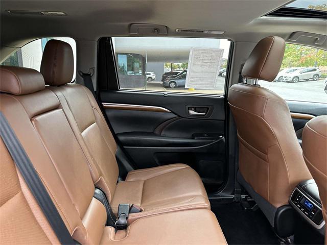 used 2019 Toyota Highlander car, priced at $23,500