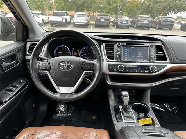 used 2019 Toyota Highlander car, priced at $23,500