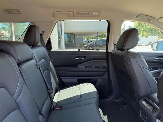 new 2025 Nissan Pathfinder car, priced at $42,638