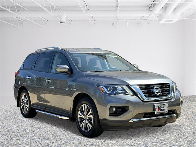 used 2020 Nissan Pathfinder car, priced at $20,000