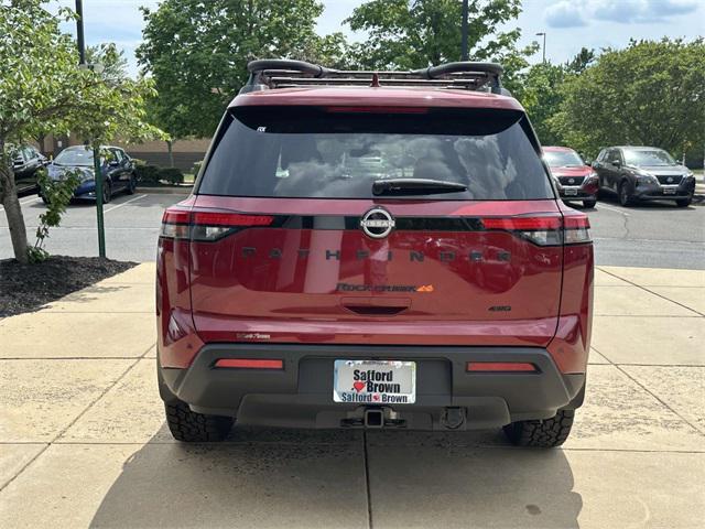 new 2024 Nissan Pathfinder car, priced at $39,219