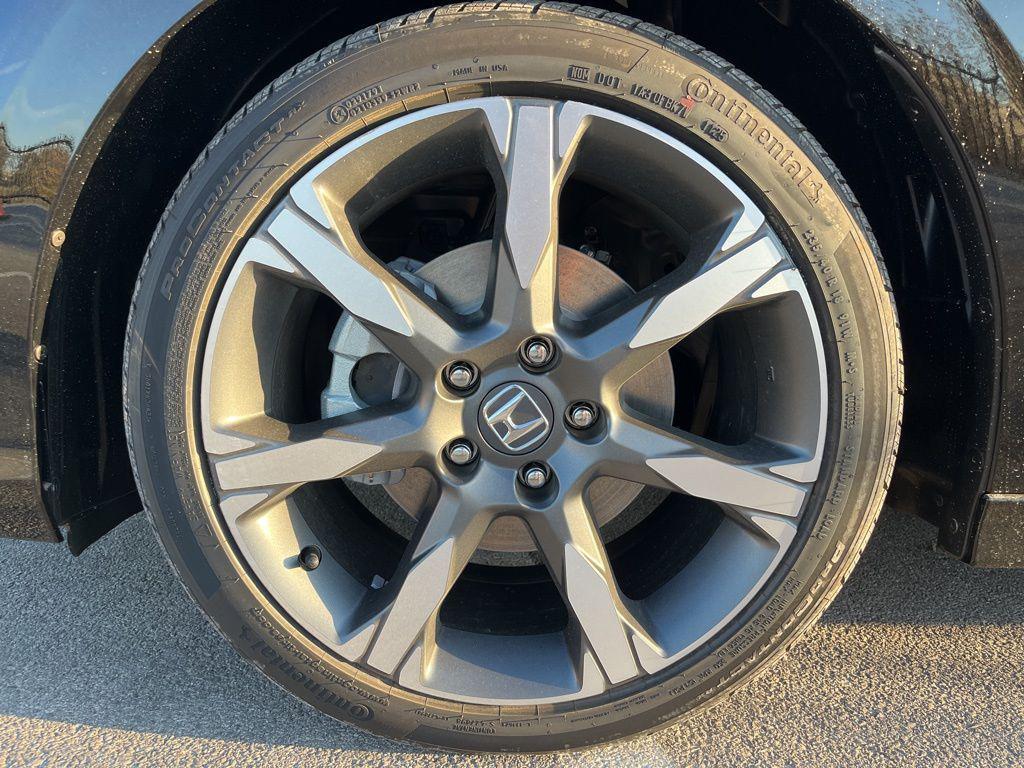 new 2026 Honda Civic Hybrid car, priced at $32,740