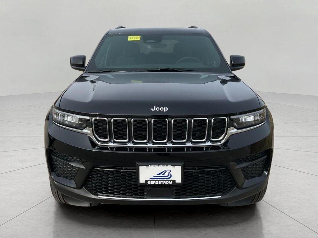 new 2025 Jeep Grand Cherokee car, priced at $39,425