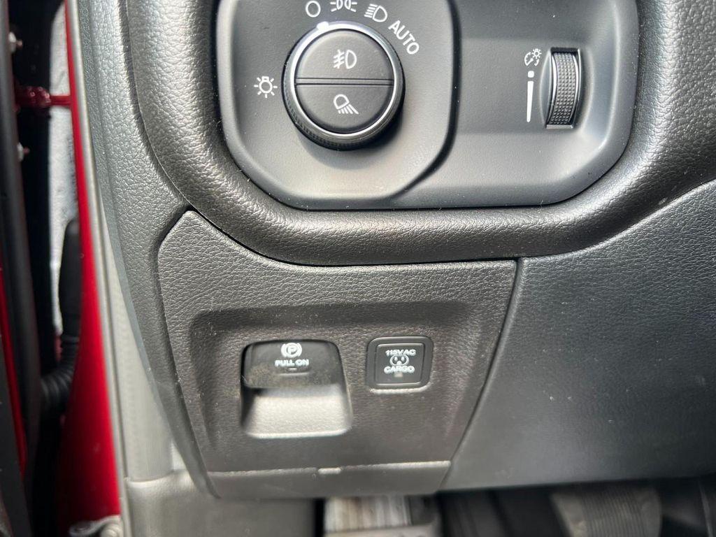 new 2025 Ram 1500 car, priced at $42,554