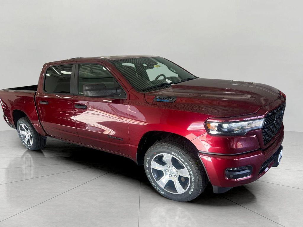 new 2025 Ram 1500 car, priced at $42,554