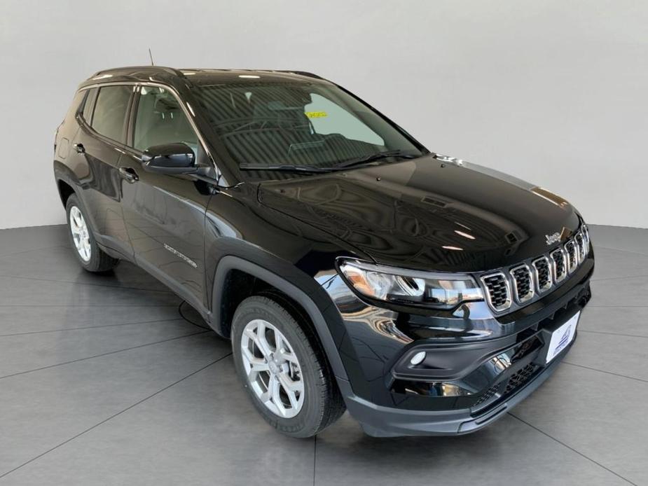 new 2024 Jeep Compass car, priced at $28,125