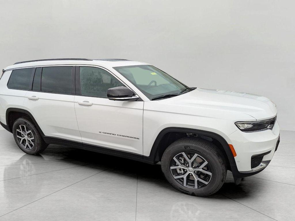 new 2025 Jeep Grand Cherokee L car, priced at $51,142