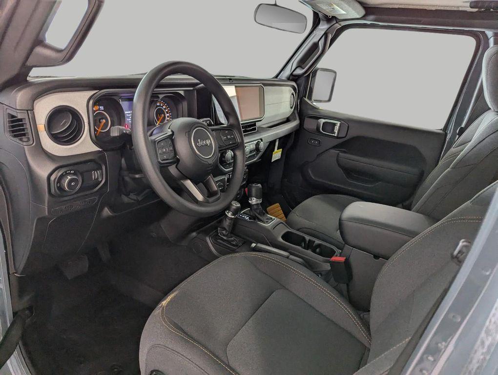 new 2025 Jeep Wrangler car, priced at $43,222