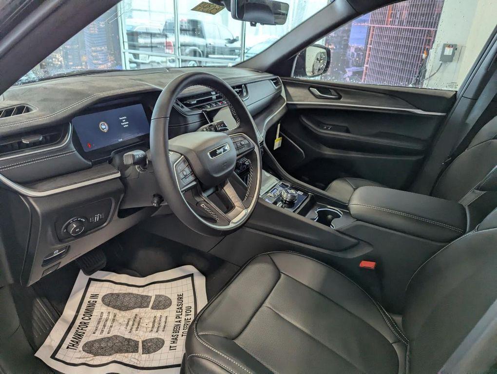 new 2025 Jeep Grand Cherokee L car, priced at $51,681