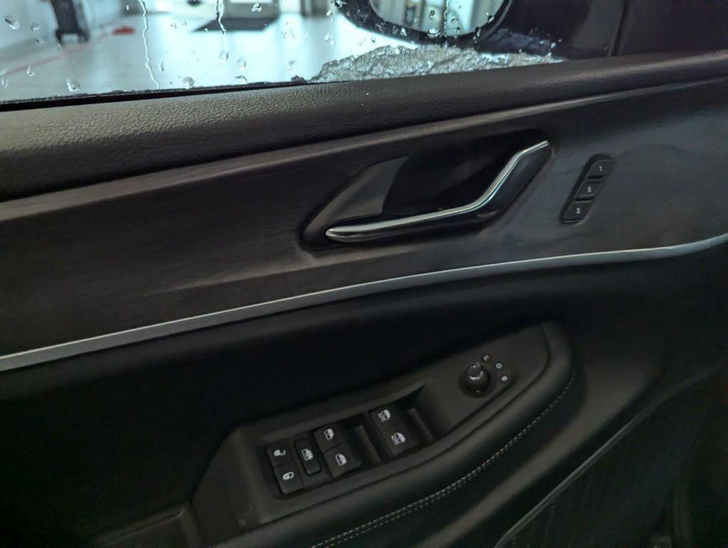 new 2025 Jeep Grand Cherokee L car, priced at $51,681