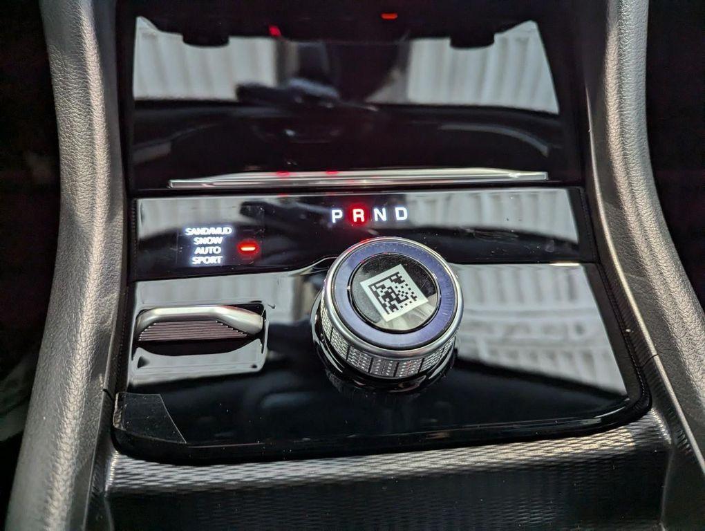 new 2025 Jeep Grand Cherokee L car, priced at $51,681