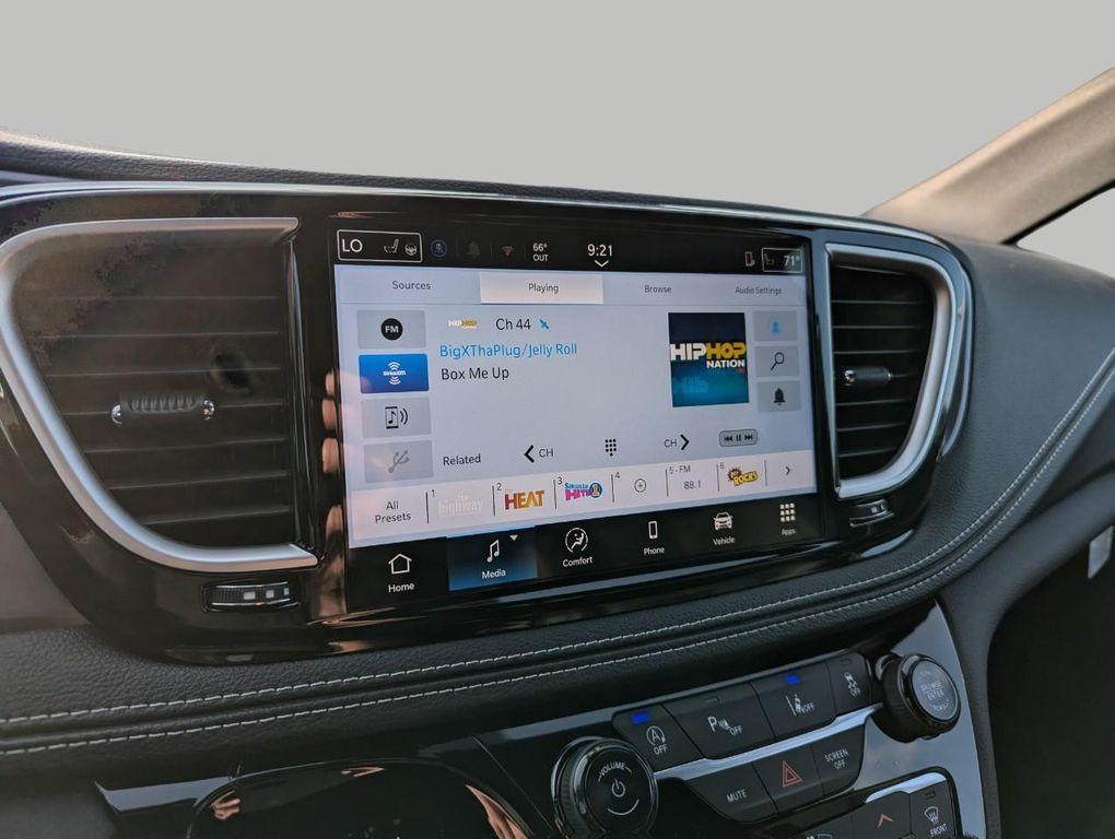 new 2026 Chrysler Pacifica car, priced at $41,664
