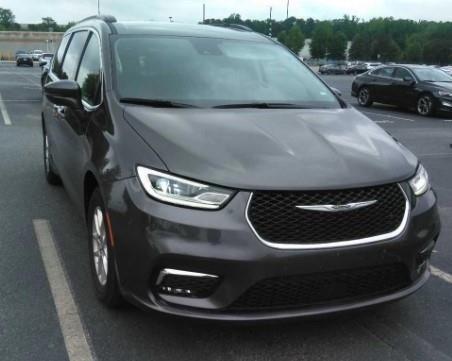 used 2022 Chrysler Pacifica car, priced at $25,472