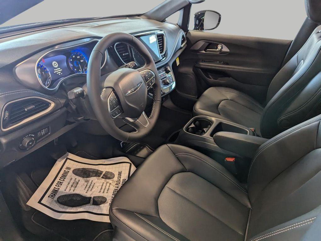 new 2026 Chrysler Pacifica car, priced at $43,461