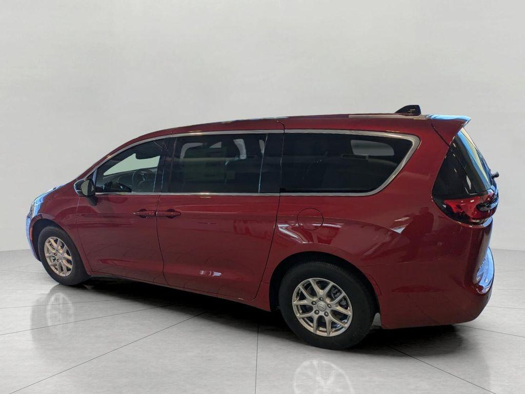 new 2026 Chrysler Pacifica car, priced at $43,461