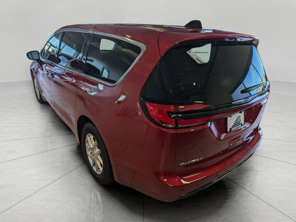 new 2026 Chrysler Pacifica car, priced at $43,461