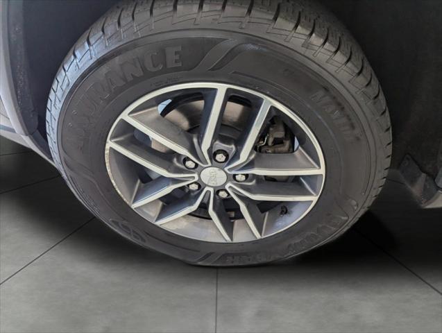 used 2017 Jeep Grand Cherokee car, priced at $16,646