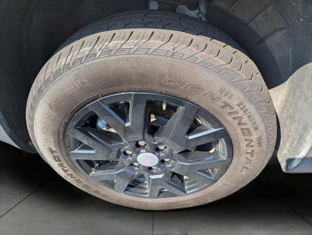 used 2023 GMC Acadia car, priced at $30,680